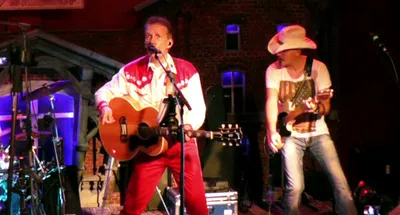 Hey Ya'll - neues Video online